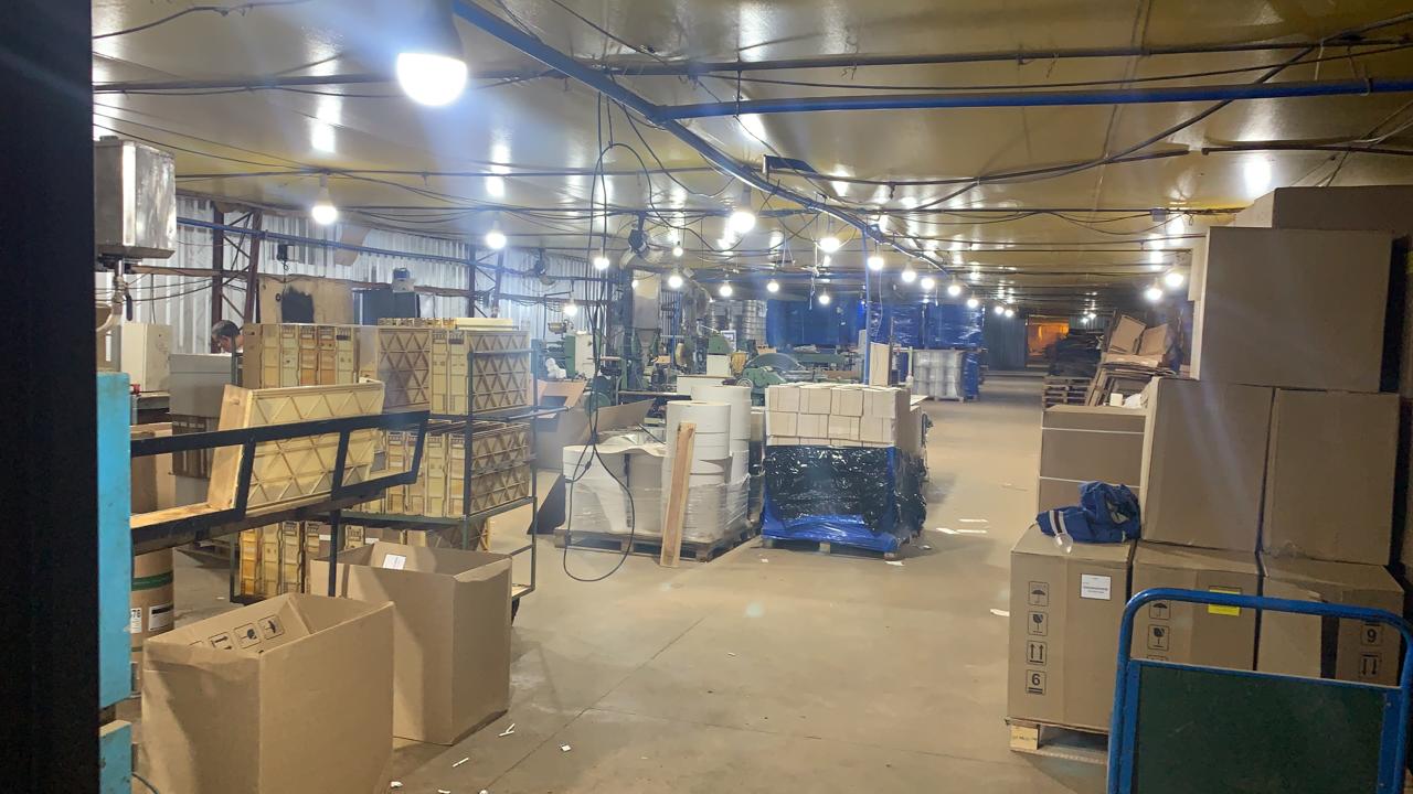 Foto 16 de 26 — Fábrica clandestina produzia milhares de cigarros por dia em Araraquara; Veja fotos